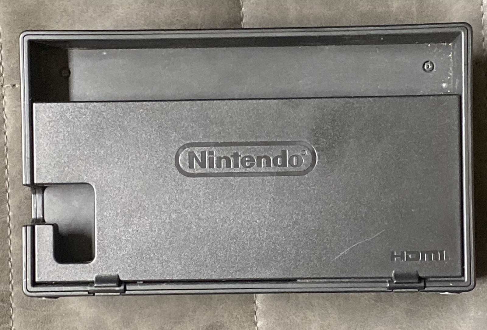 Nintendo Switch 32GB Handheld System – Bundle Hac 001-01