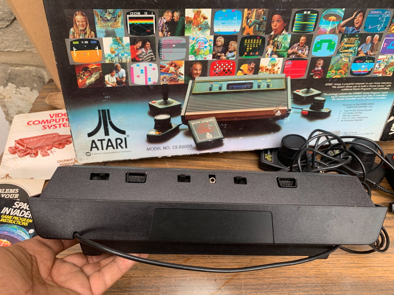 Atari CX-2600A Video Computer System Game Console W/ 2 Controllers Paddles & Box