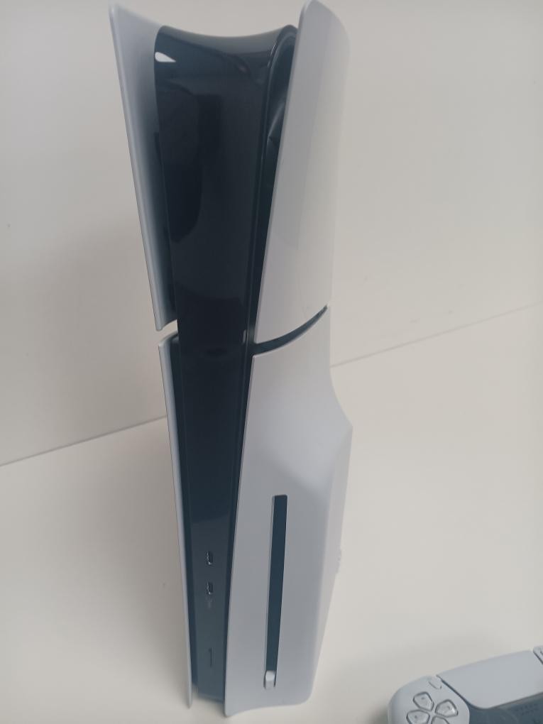 SONY PLAYSTATION 5 SYSTEM SLIM CFI-2015 IOB (P08036684)