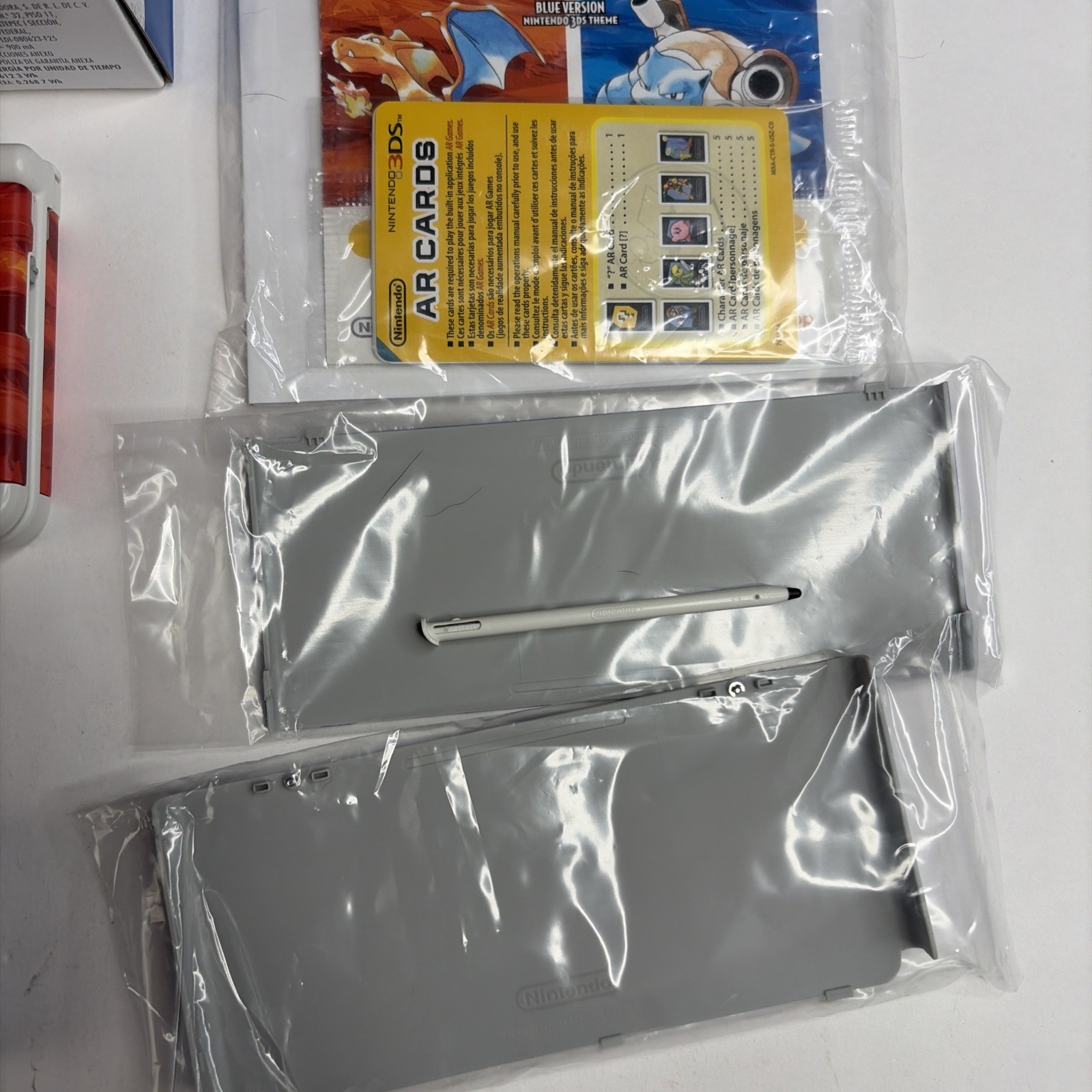 CLEAN DUAL IPS New Nintendo 3DS Pokemon 20th Anniversary Edition CIB Box plates