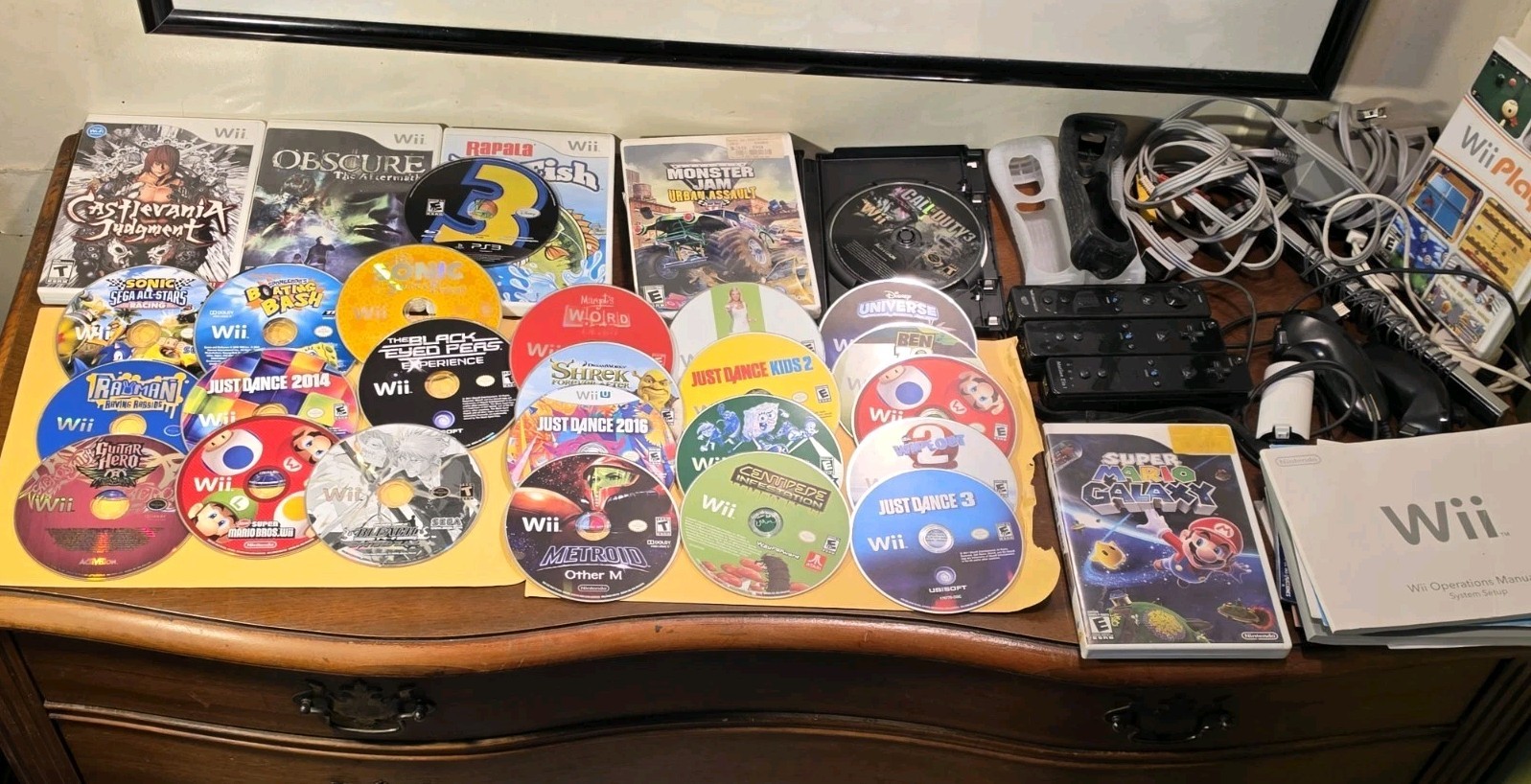 NINTENDO WII VIDEO 30 GAME BUNDLE LOT GAMES CORDS CONTROLLERS ONLY MARIO & MORE!