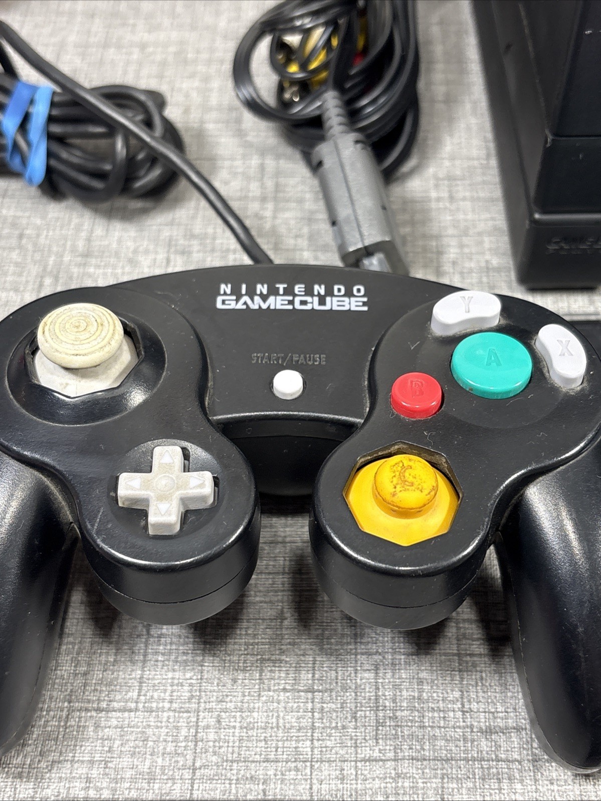 Nintendo GameCube Bundle JETBLACK Console 2 Controllers + Official gameboyPlayer