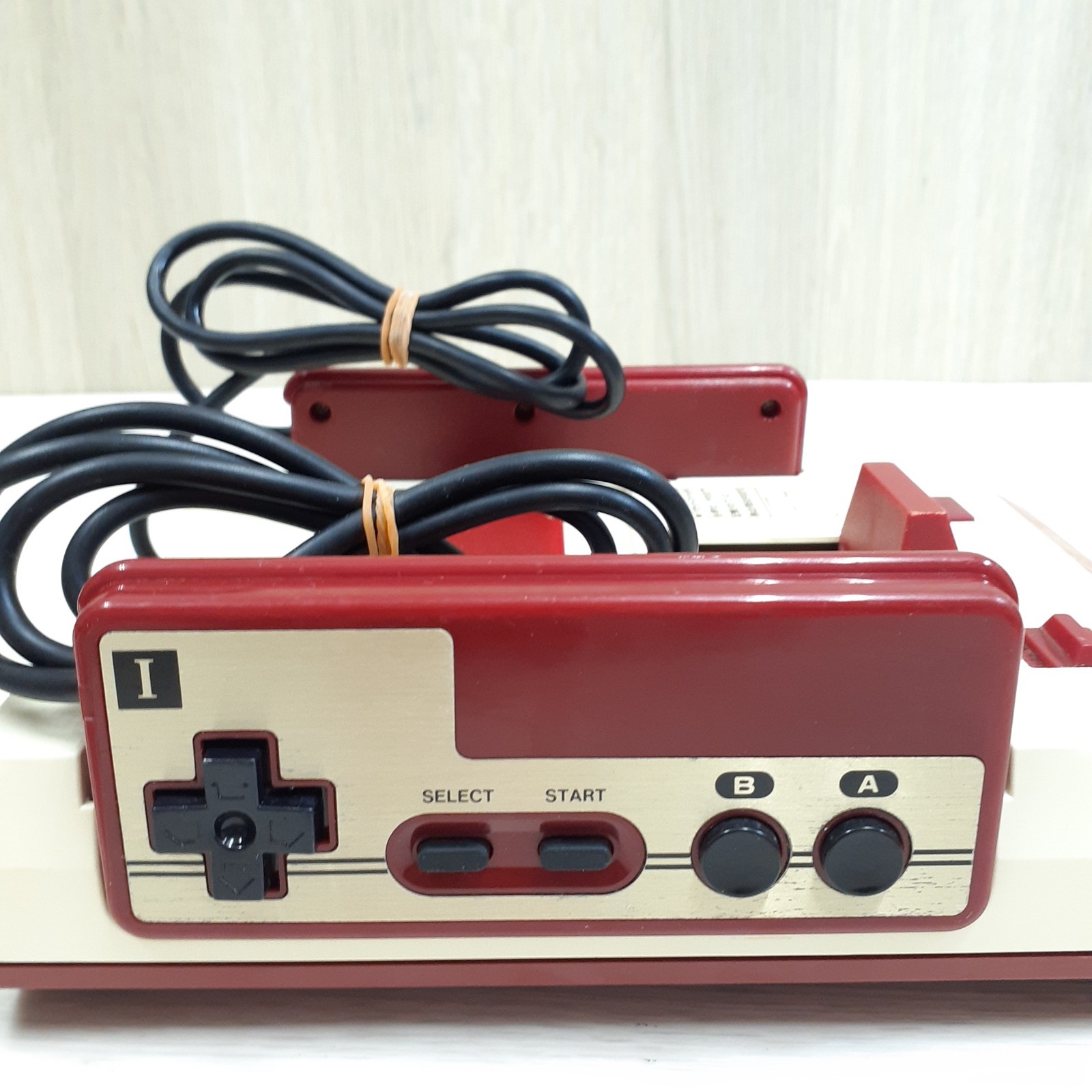 Nintendo Famicom Console Japan boxed CIB Bundle with 8 Games HVC-001 1983 NTSC-J