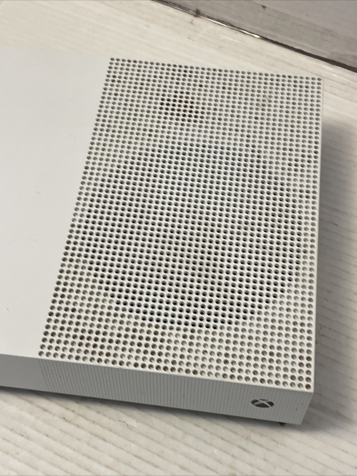 Xbox One S All Digital Edition 1681 White for Parts No Chords
