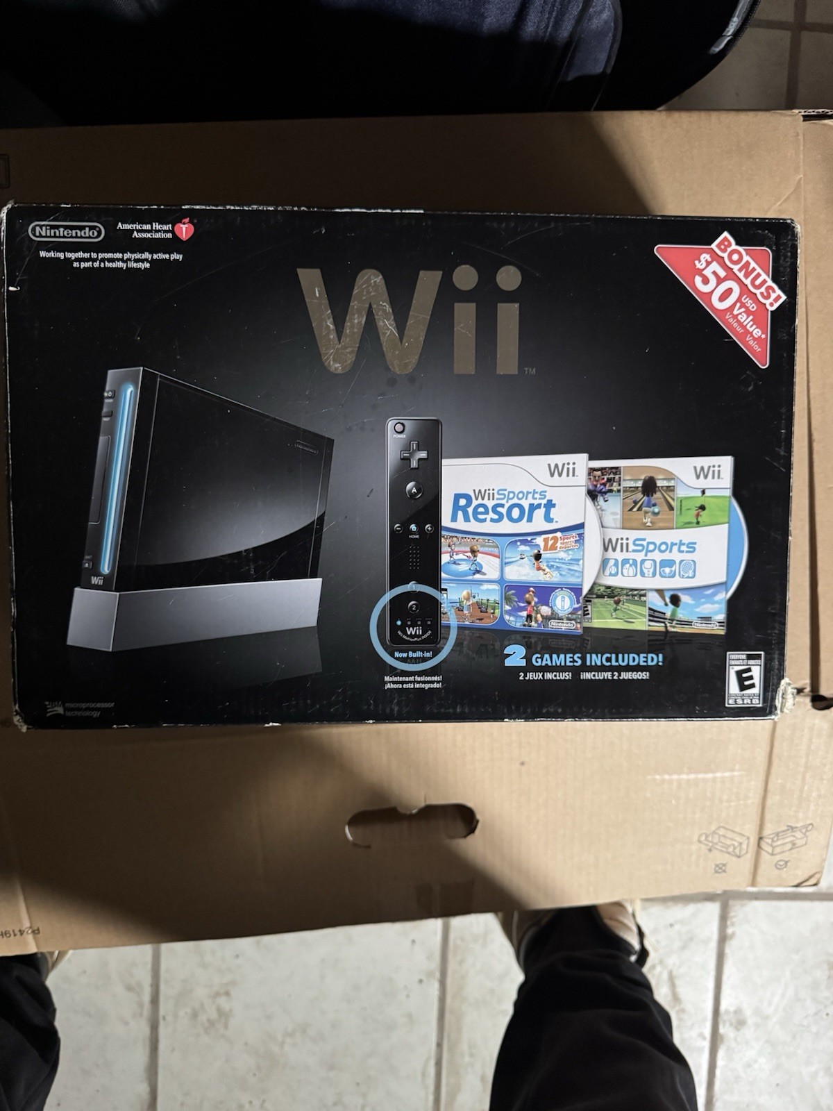 Nintendo Wii Black Console with Wii Sports Resort, Wii Sports, Wi-Fi Capability