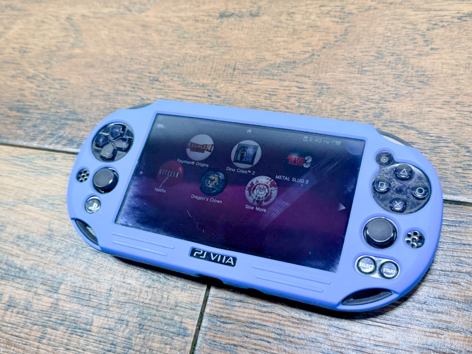 Sony PS Vita PCH-2001 + Games + 8GB Memory Card – No Charger Y283