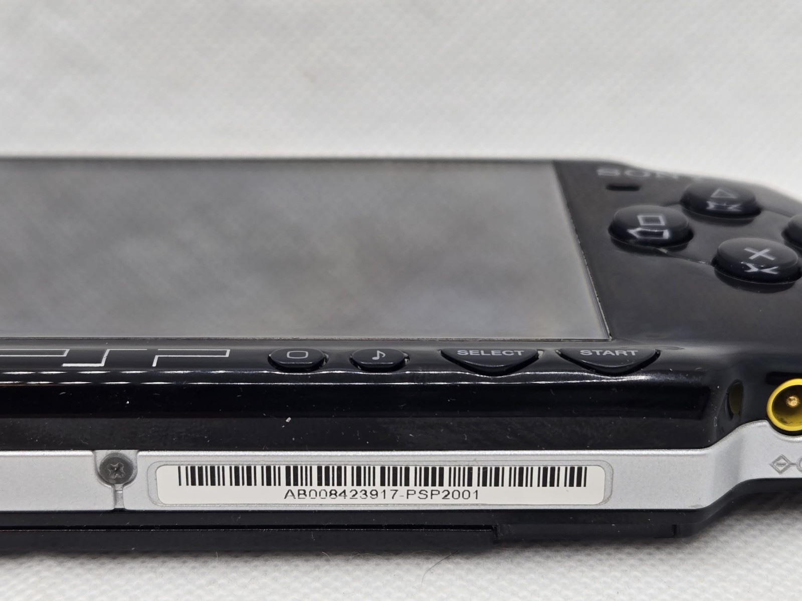 Sony PSP 2001 Piano Black – Charger, New Battery & 4GB Memory Card Included