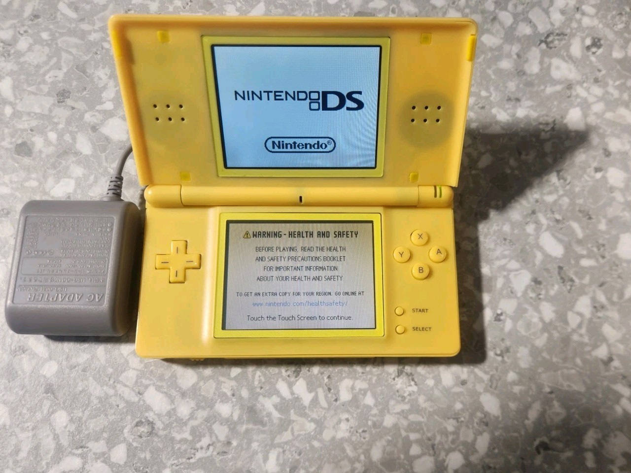 Nintendo DS Lite Pokémon Edition 4MB Yellow Handheld System 2
