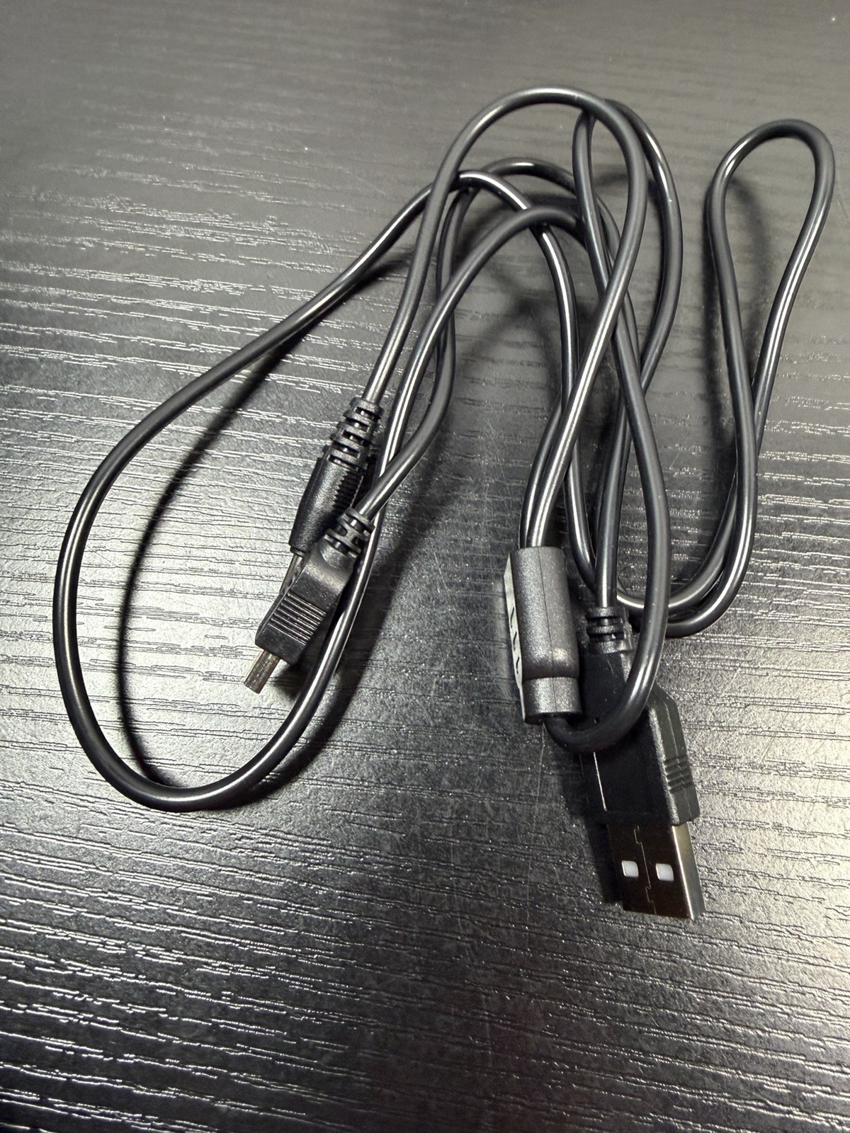 Sony Silver Playstation Portable PSP-2001 New Battery USB Cable 2 Games & Case