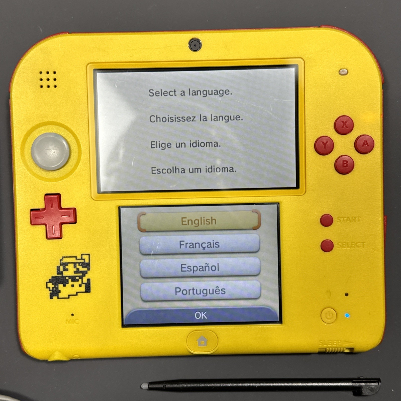 Nintendo 2DS Super Mario Maker Ed. Console (FTR-001) Tested + OEM Charger Stylus