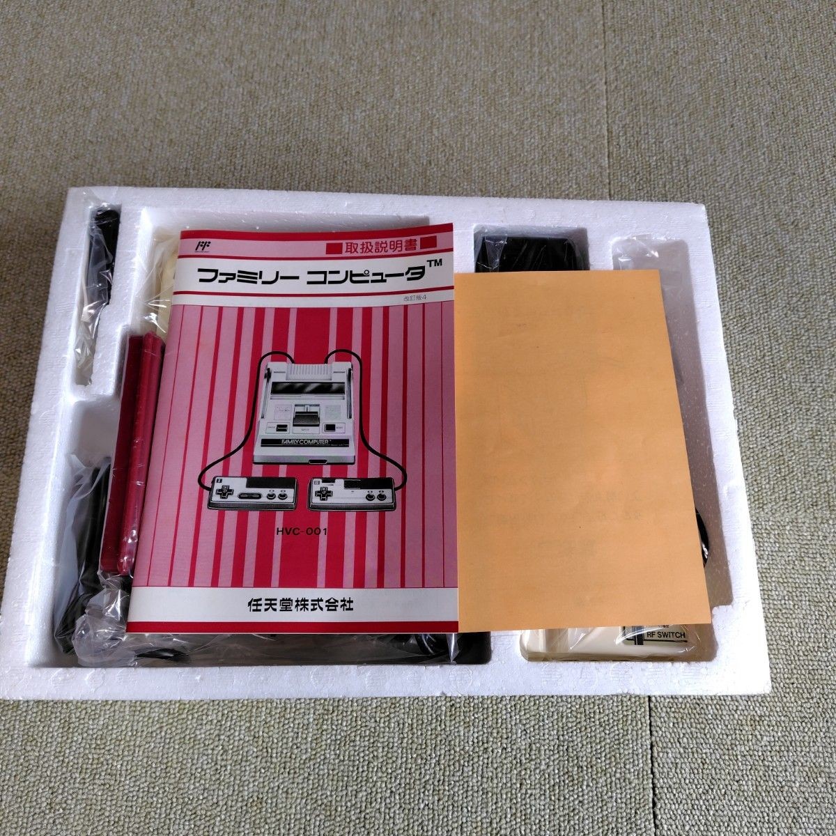Nintendo Famicom HVC-001 Console New Unused Boxed Japan Retro Classic Rare