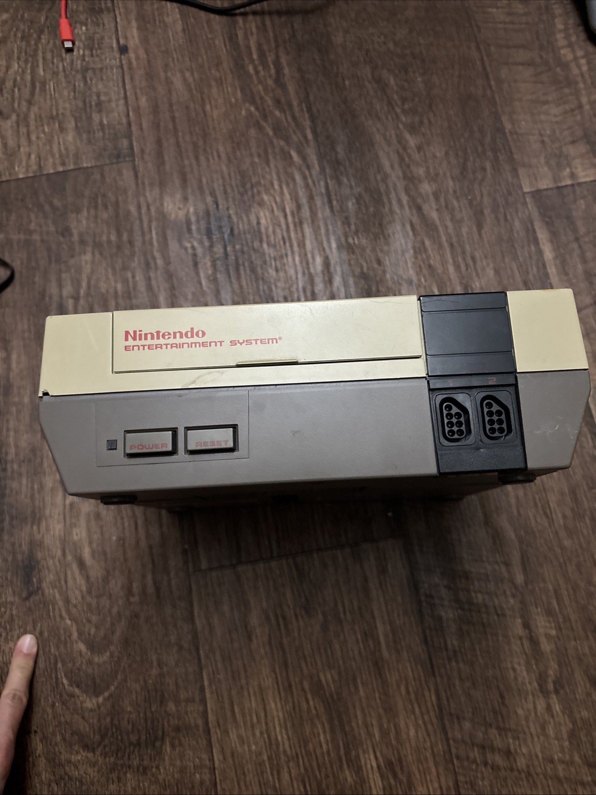 NES-001 W/ 2 Original Controllers and 1 Game