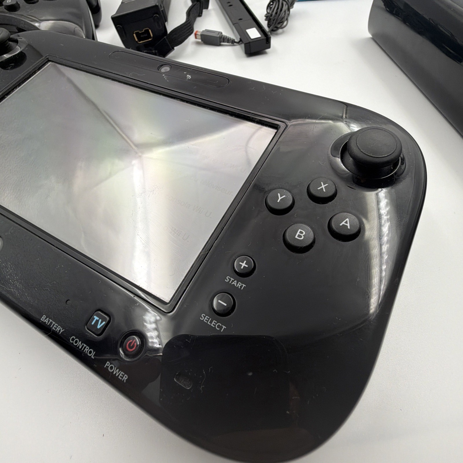 Nintendo Wii U Console Bundle Tested Working Reset 2 Pro Controllers + Game