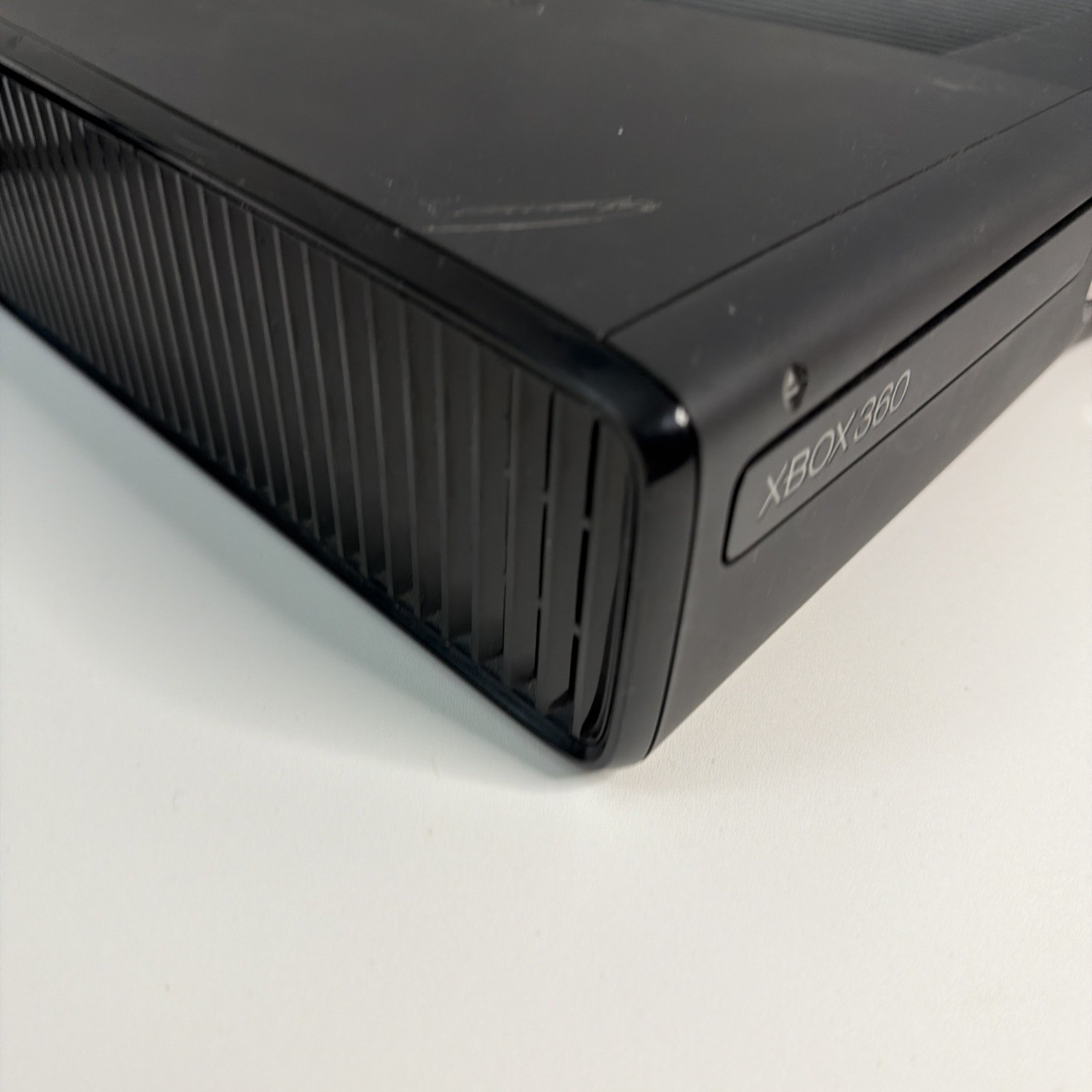 Microsoft Xbox 360 S 4GB Console Gaming System Only Matte Black 1439 Tested