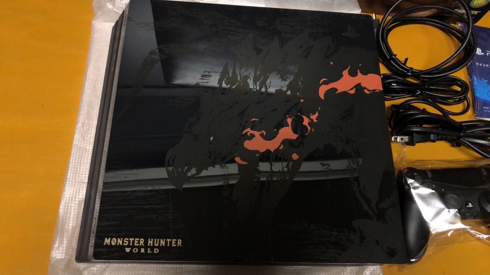 PS4 PlayStation 4 Pro Console MONSTER HUNTER WORLD LIOLAEUS EDITION