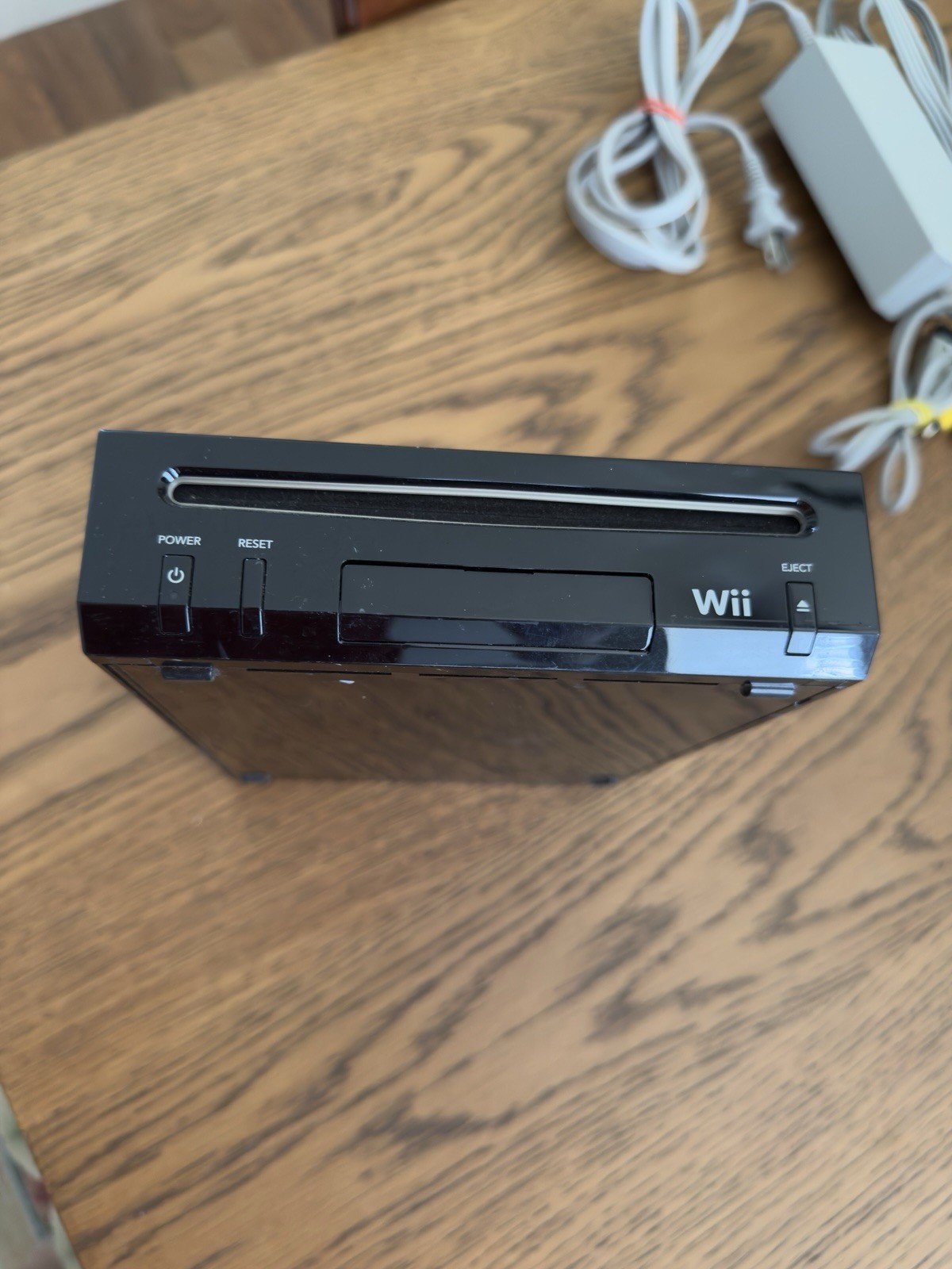 Nintendo Wii (RVL-101) Console Bundle with OEM Cables Black Powers On
