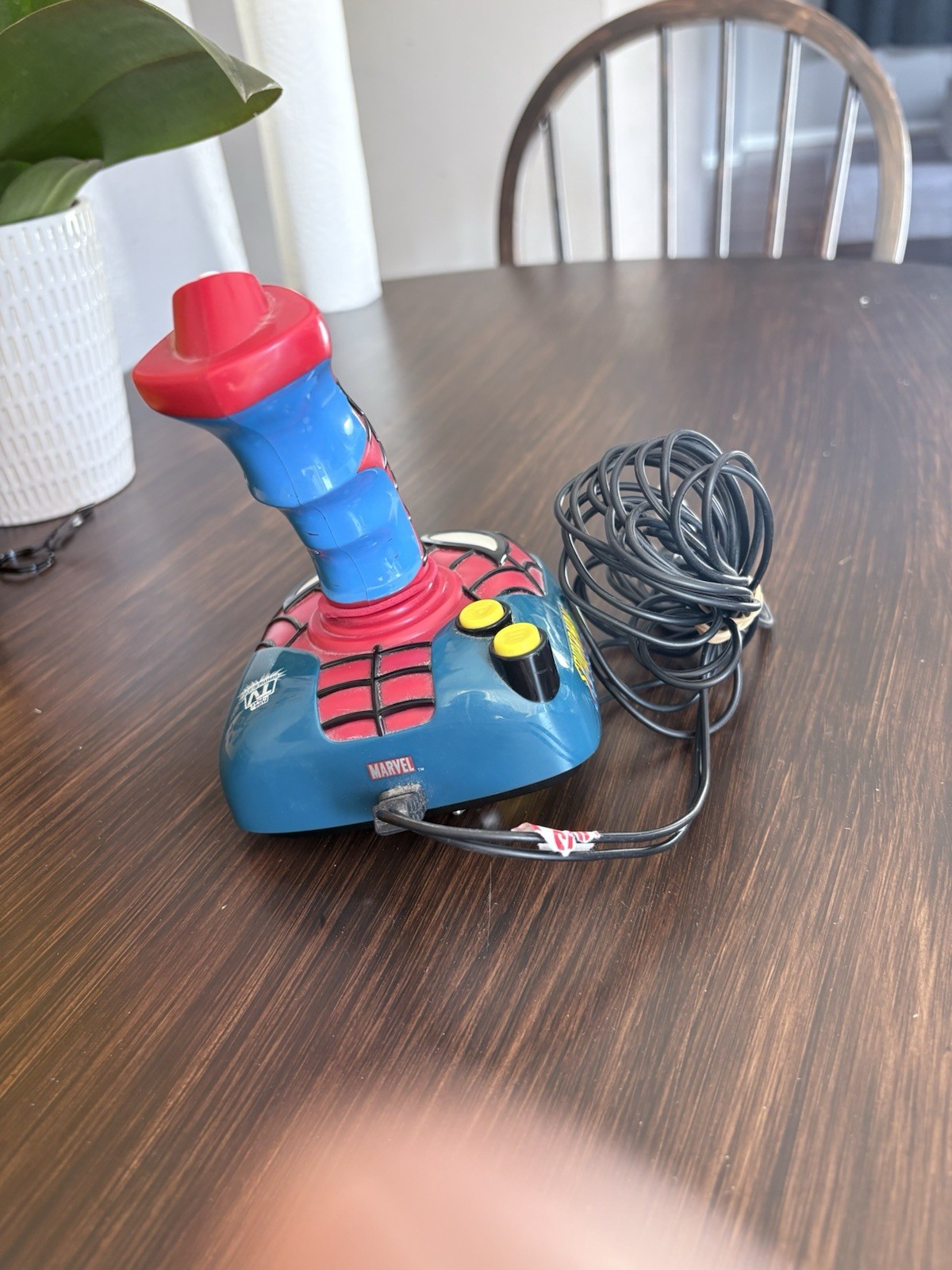 Marvel Spider-Man Plug & Play Microconsole Joystick Red Blue Black Composite RCA