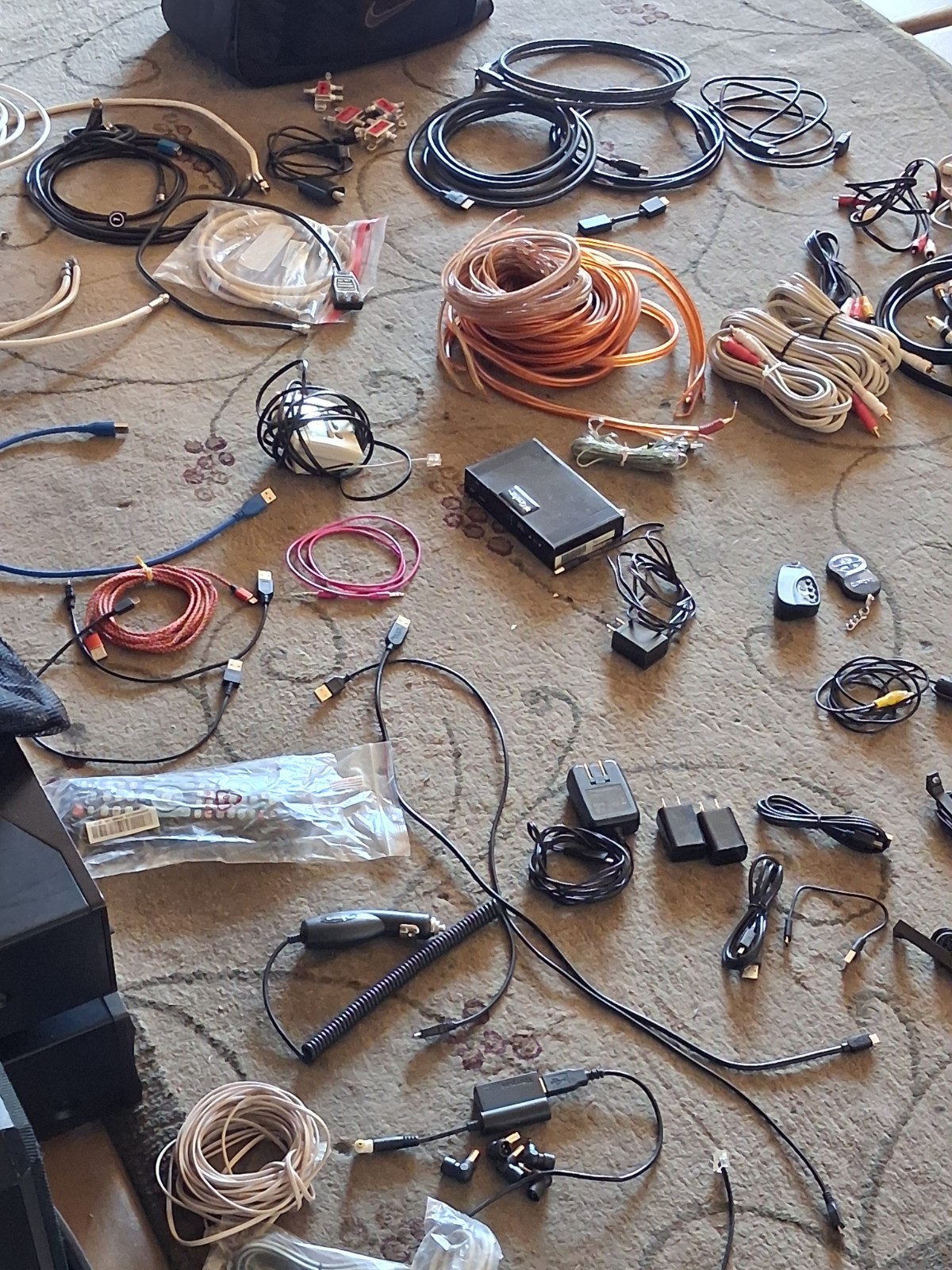 Vintage ✨️ Used PWR Cords,Cables,Hdmi,RCA,Sony Playstation 2 Cables ,All In PICS