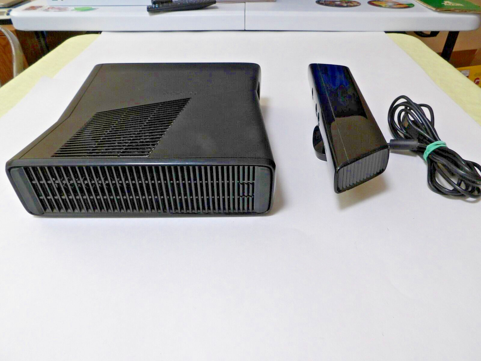 Xbox 360 S Console w/ Cords, Kinect, Controllers, 12 Games READ DESC!