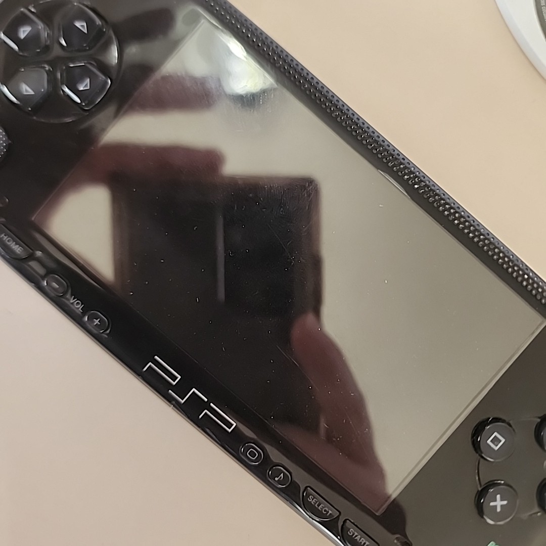 Sony PSP-1001 Bundle, Charger, Battery, Socom 2 Untold Legends Soccer Regoku