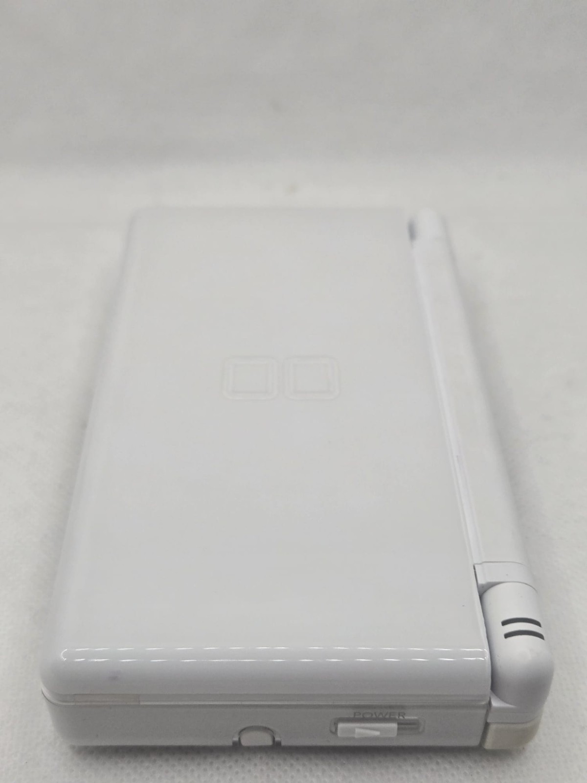 Nintendo DS Lite White USG-003 Console + Charger + 2 Stylus + Crash Nitro Kart