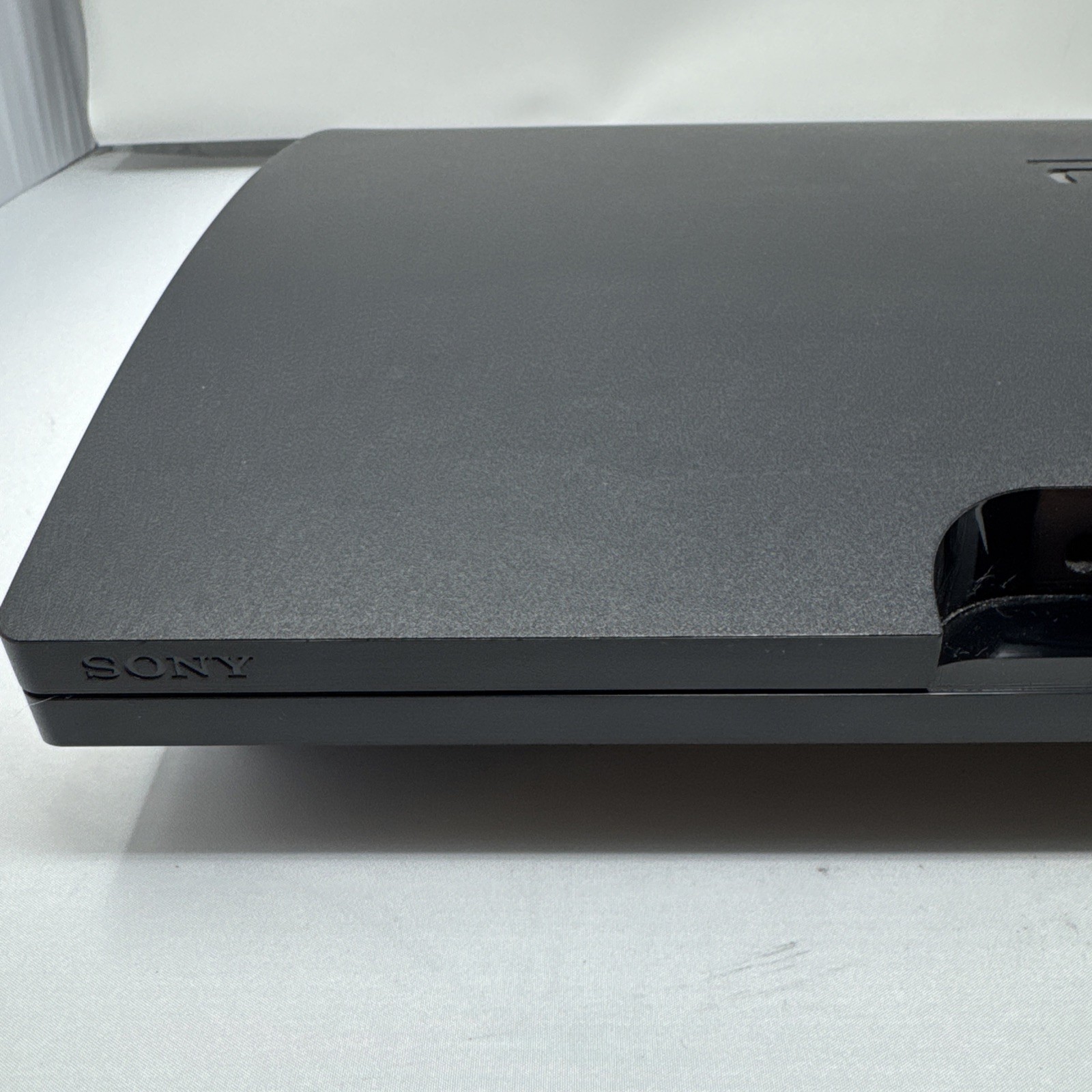 Sony PlayStation 3 Slim FW 4.70 – PS3 320GB Console Game System Only CECH-3001B
