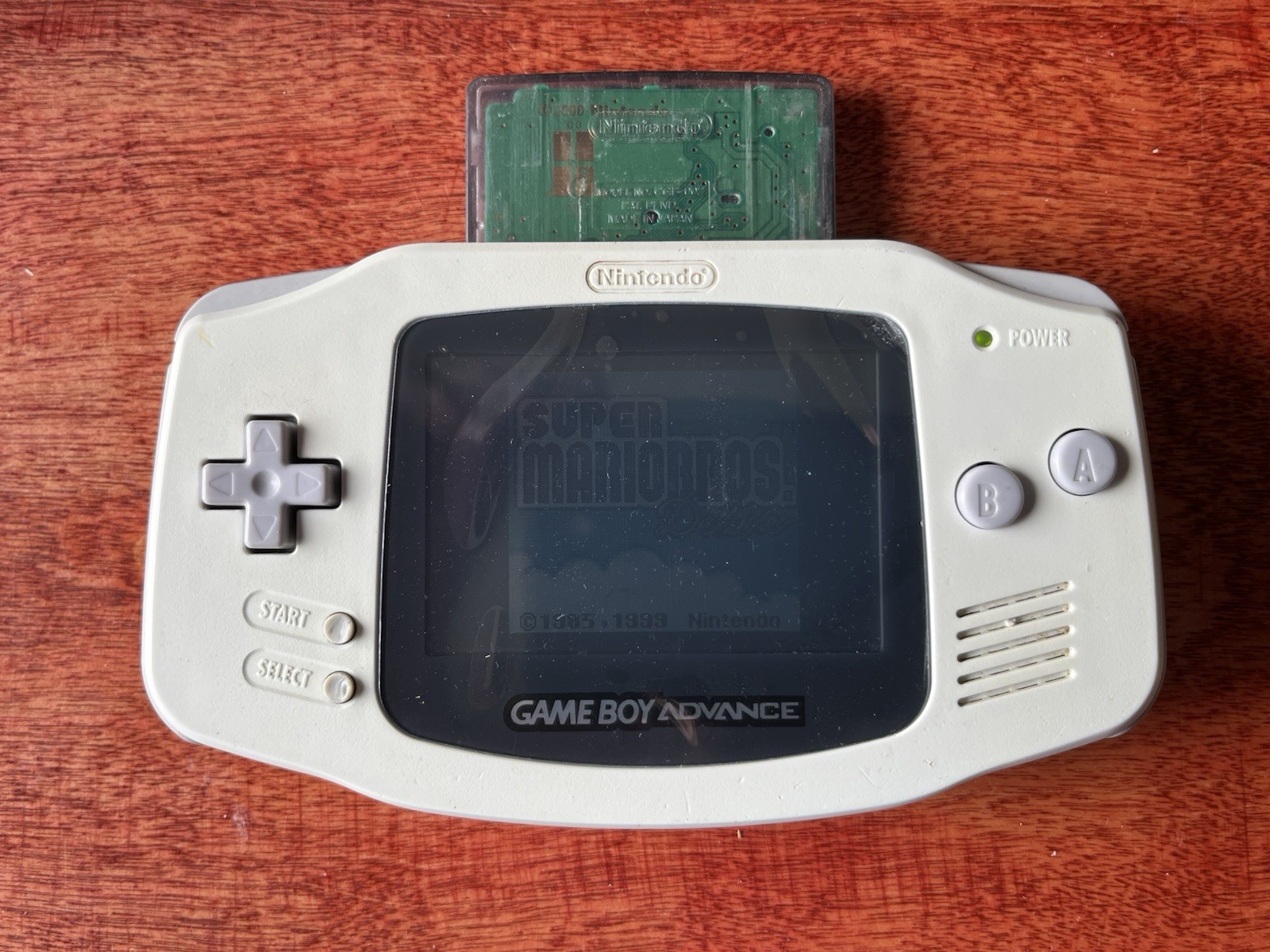 Gameboy Advance AGB-001 White New Lens / Tested & Working! Game Not Included