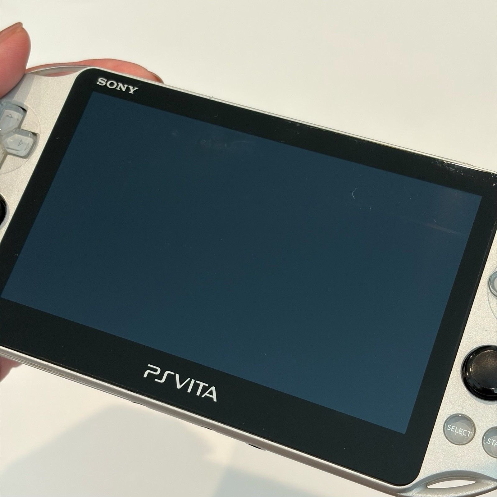 SONY PS Vita PCH-2000 Console Silver dead pixels