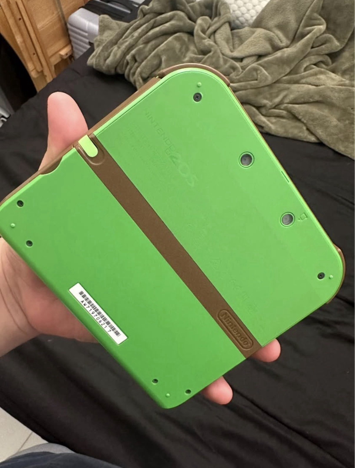 Nintendo 2DS Legend of Zelda Ocarina of Time 3D Green Console
