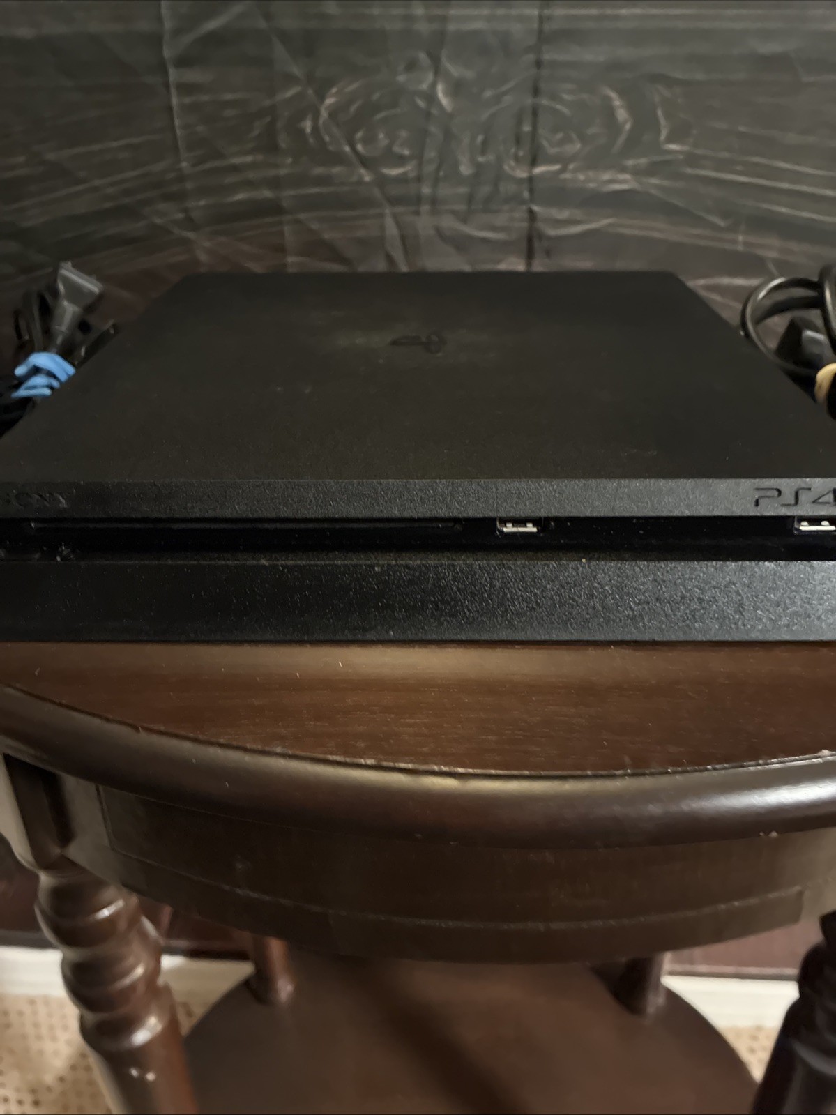 PS4 SLIM 1-TB Firmware Updated
