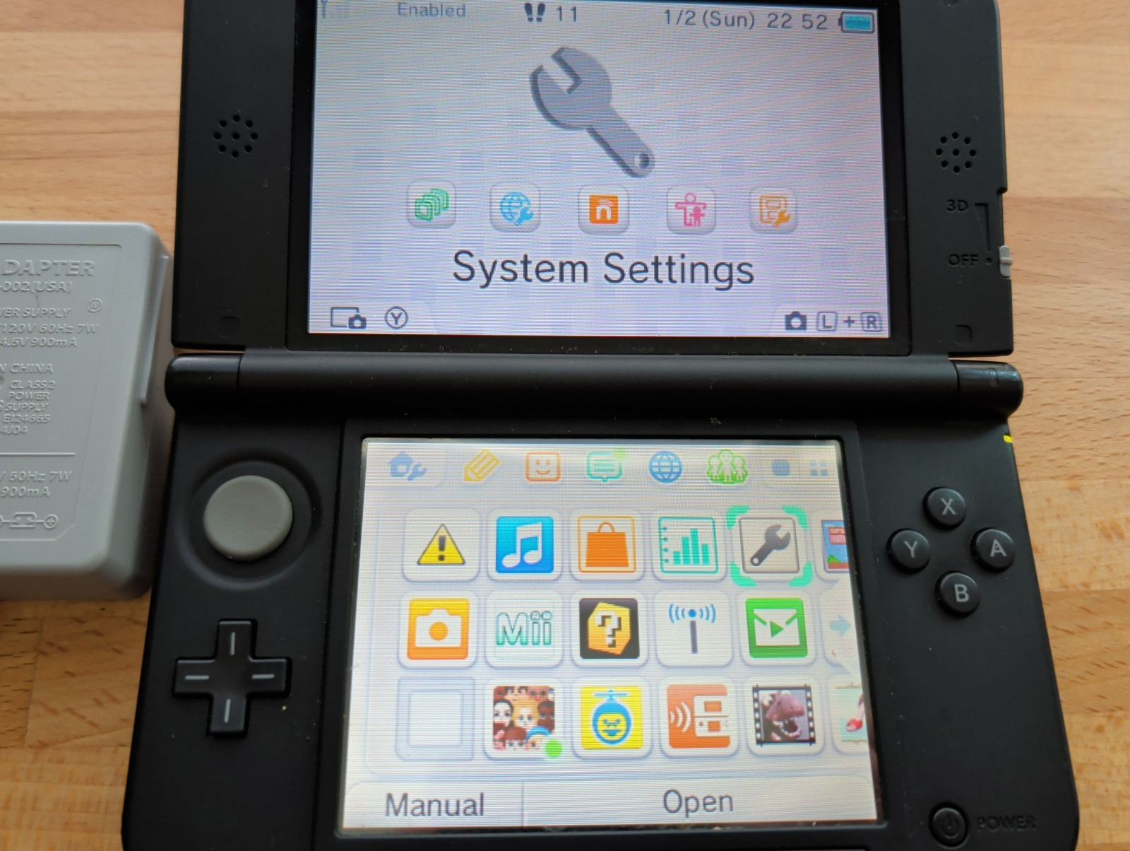 Nintendo 3DS XL Blue Handheld System Console TESTED AND Works