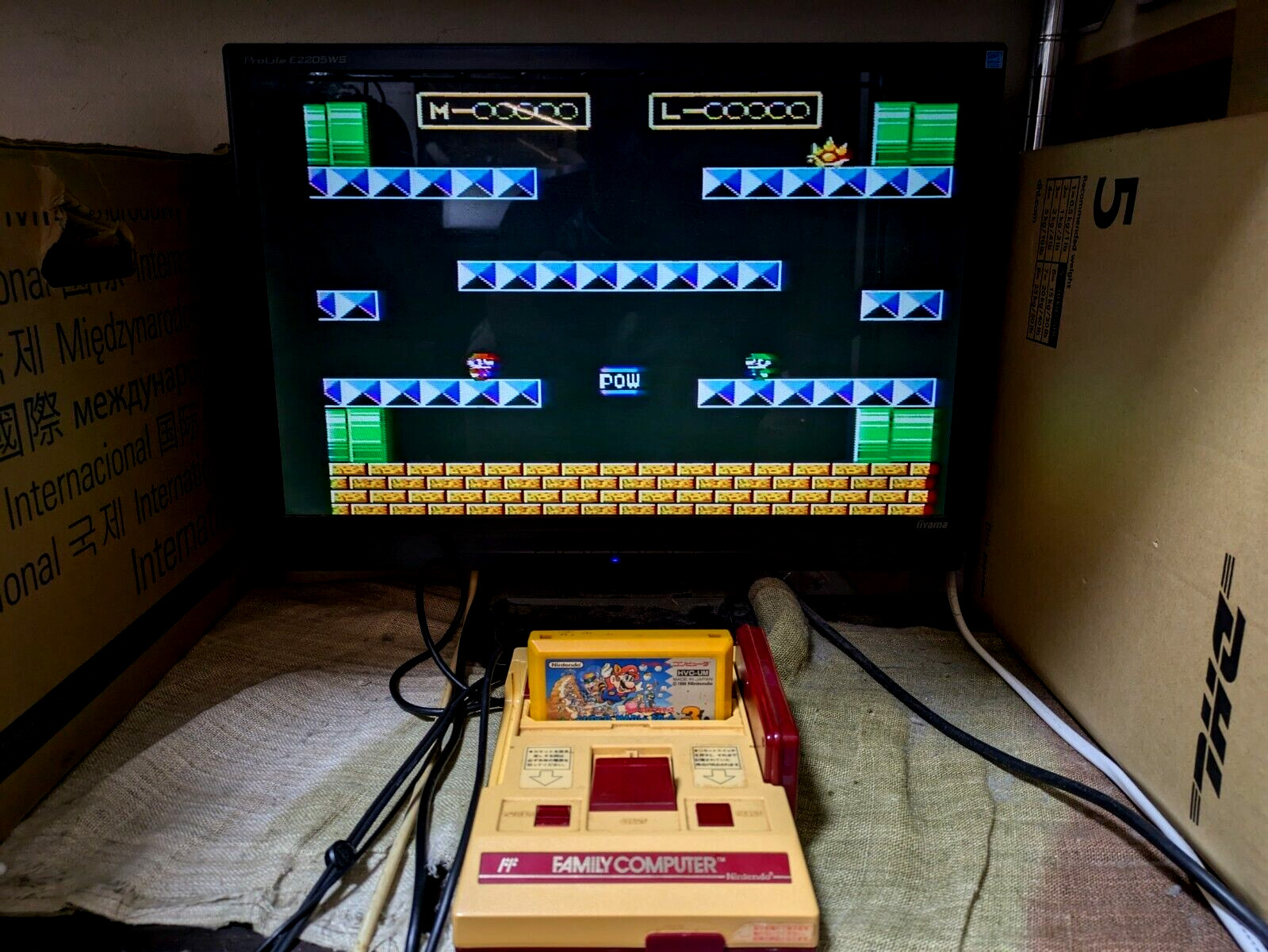 Nintendo Famicom NES Family Computer Super Mario Brothers 3 Japan Box