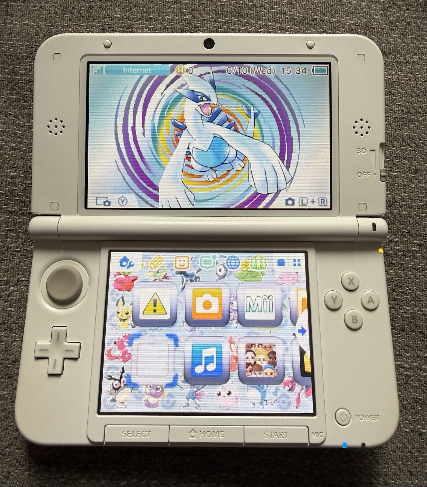 Nintendo 3DS XL LL Pearl White Excellent Condition Region Free