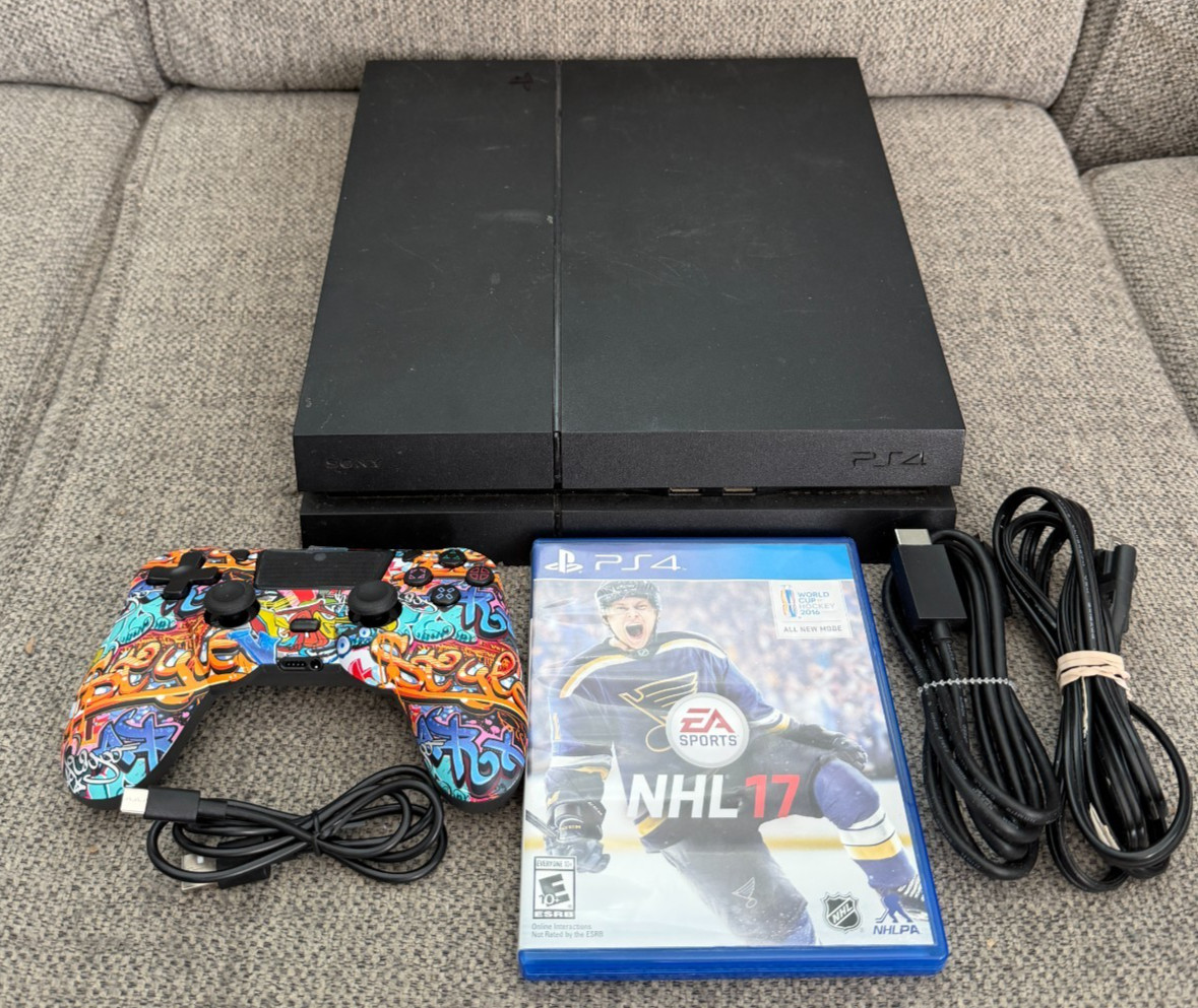 Sony PlayStation 4 PS4 CUH-1215A 500GB Console Bundle Low Firmware 6.02 & Game