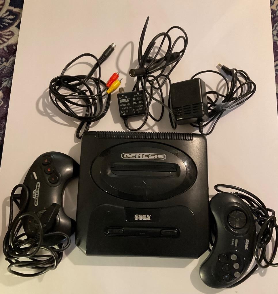OEM SEGA GENESIS power cords,rf switch & 2 controllers + after mkt av cable