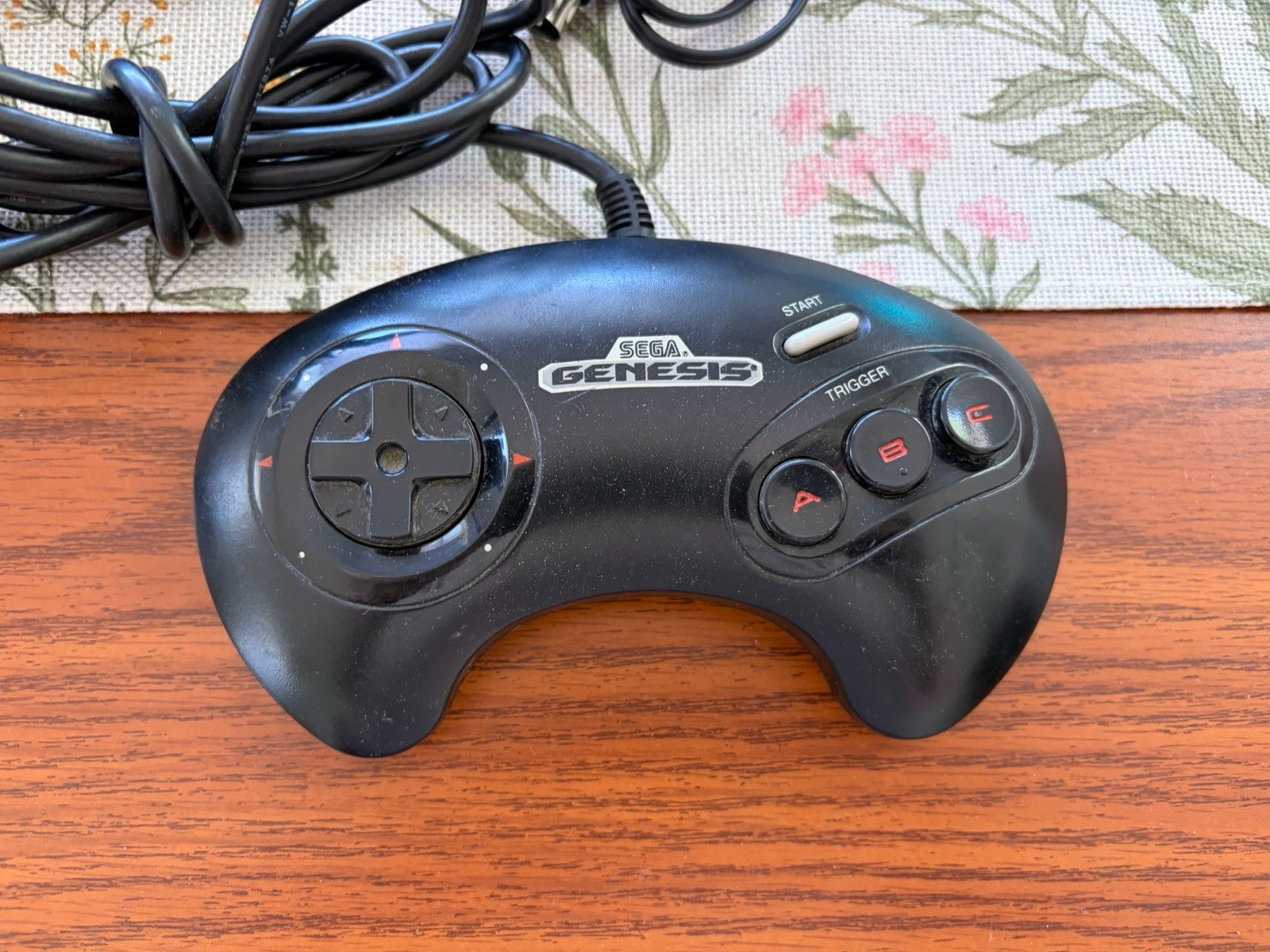 1989 Sega Genesis Model 1601 Video Game Console System Complete w/ Power Plug