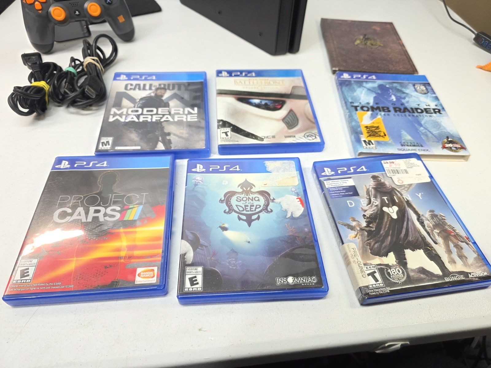 Sony PlayStation 4 Slim 500GB Black Console Bundle Games, Controllers Charger