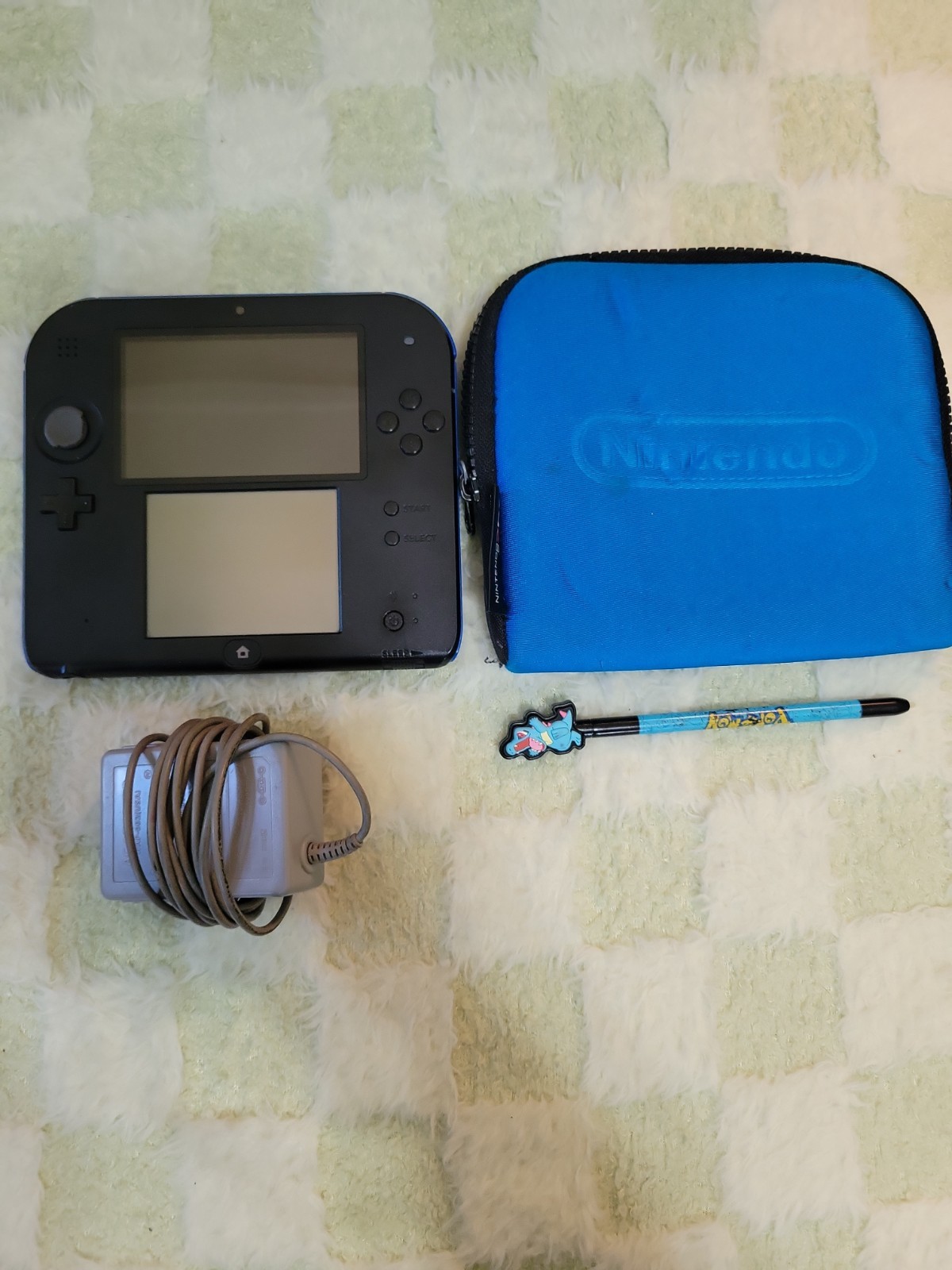 Nintendo 2DS System – Black And Blue w/Charger, Accessories (Damaged Circle Pad)
