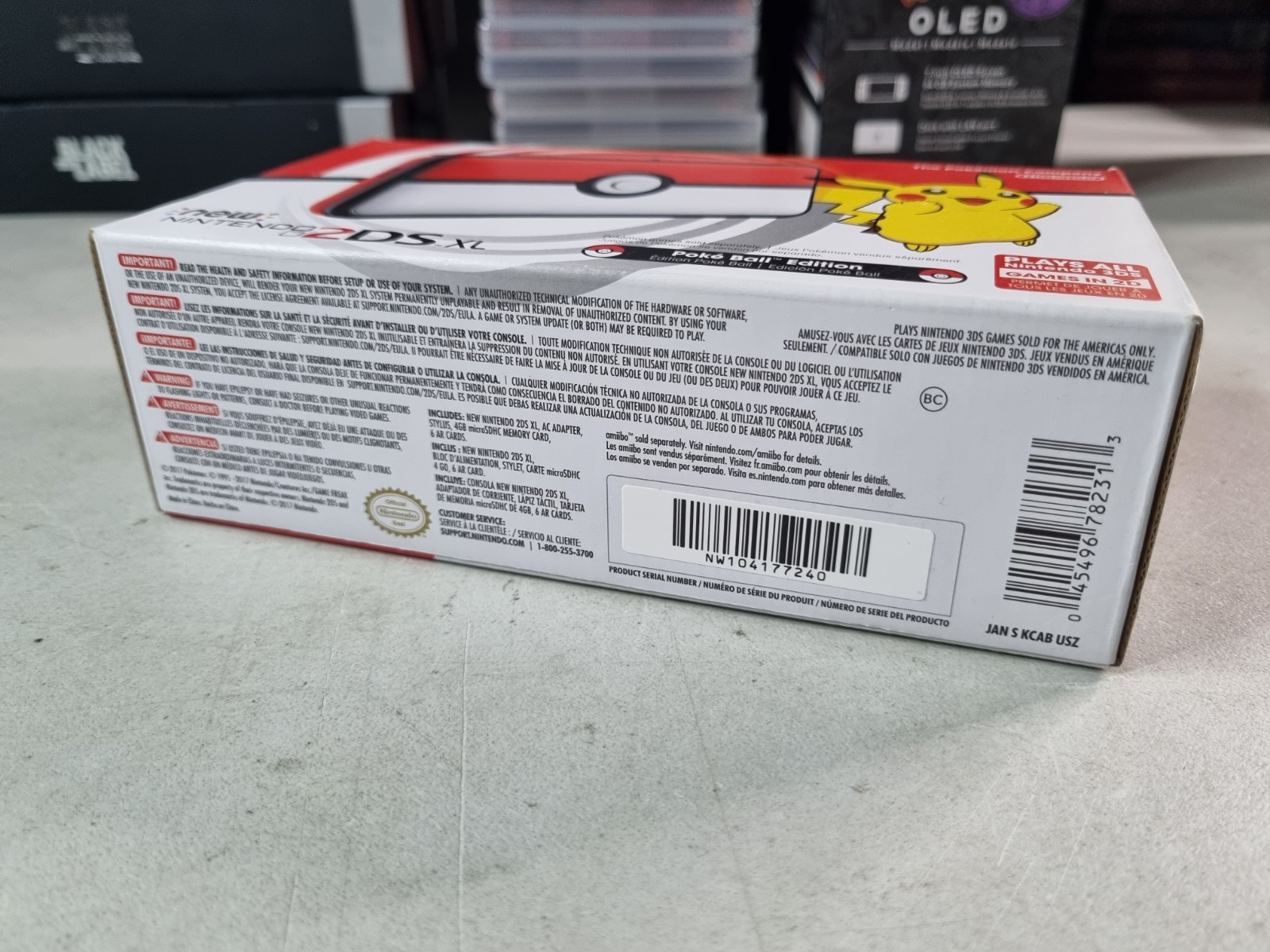 Brand New Nintendo 2DS XL Pokémon Poké Ball Edition