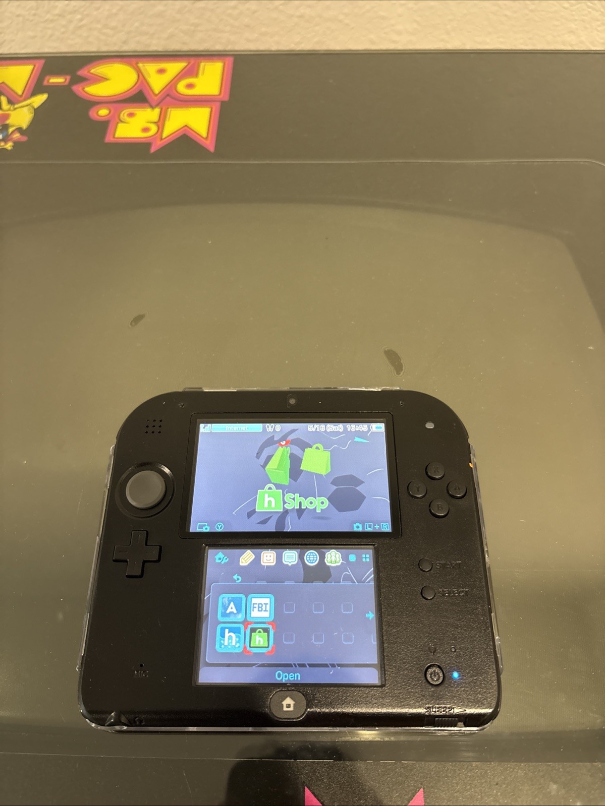Nintendo 2DS Black & Red – Custom w/ Case *TESTED*