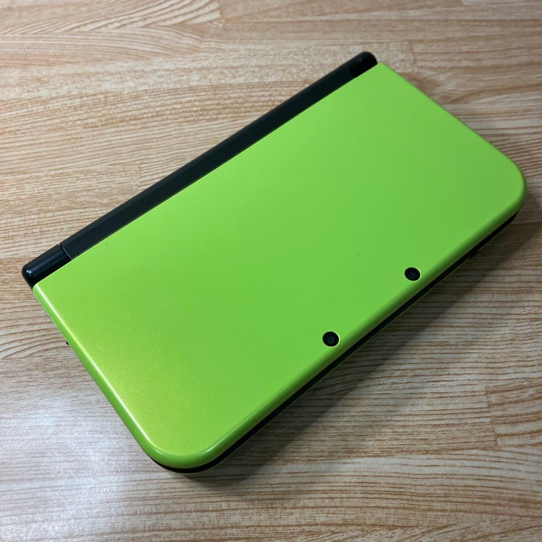 Nintendo New 3DS LL XL Lime Green Black Console Japanese Version Region Locked J