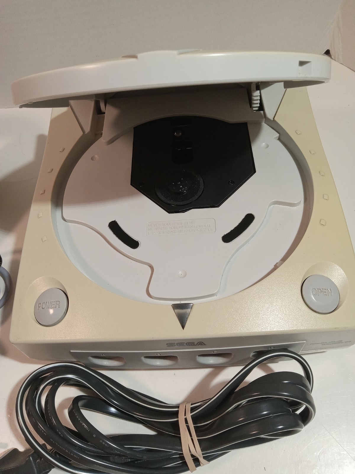 SEGA Dreamcast HKT-3020 Home Console Bundle – (Tested &Working)