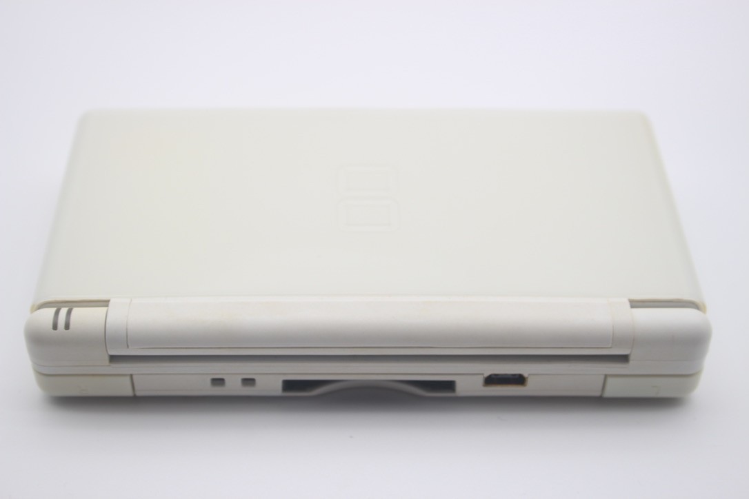 Nintendo DS Lite Console – White USG-001 w/ Charger and Mario Games! from Japan