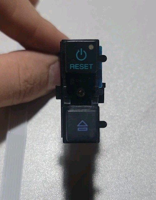 SONY PlayStation 2 SCPH-30001 R – genuine reset-power switch button