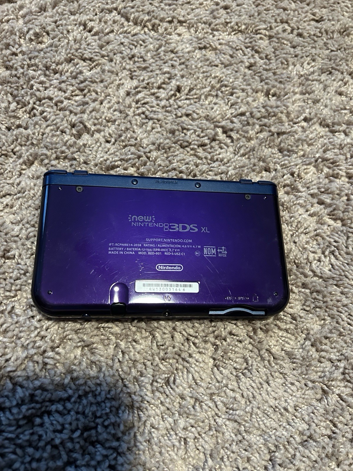 Nintendo 3ds Galaxy XL, in good condition, comes with box, charger, and 9 games!