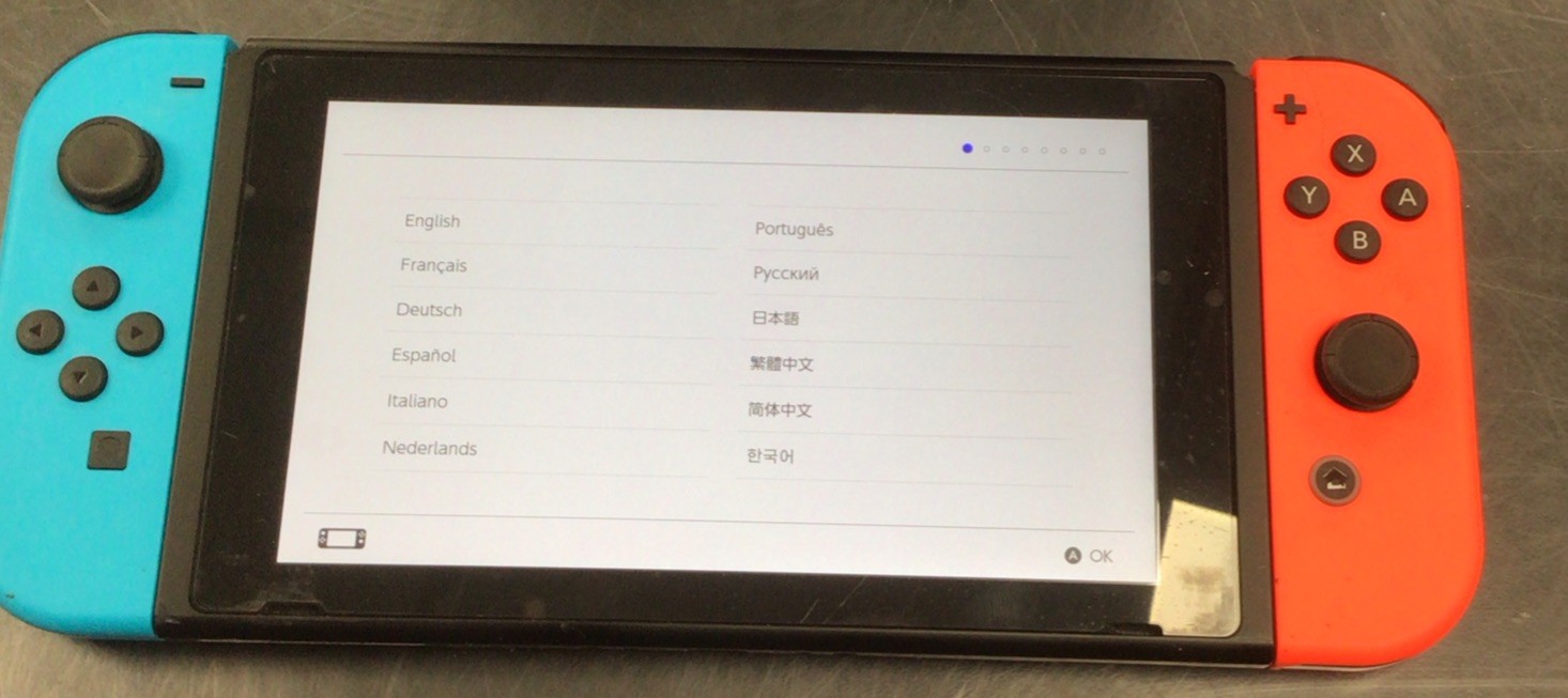 Nintendo Switch Video Game Console HAC-001(-01) Red/Blue *Factory Reset