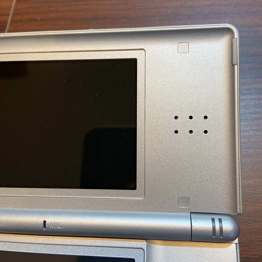 Nintendo DS LITE Gloss Silver 2309 From Japan