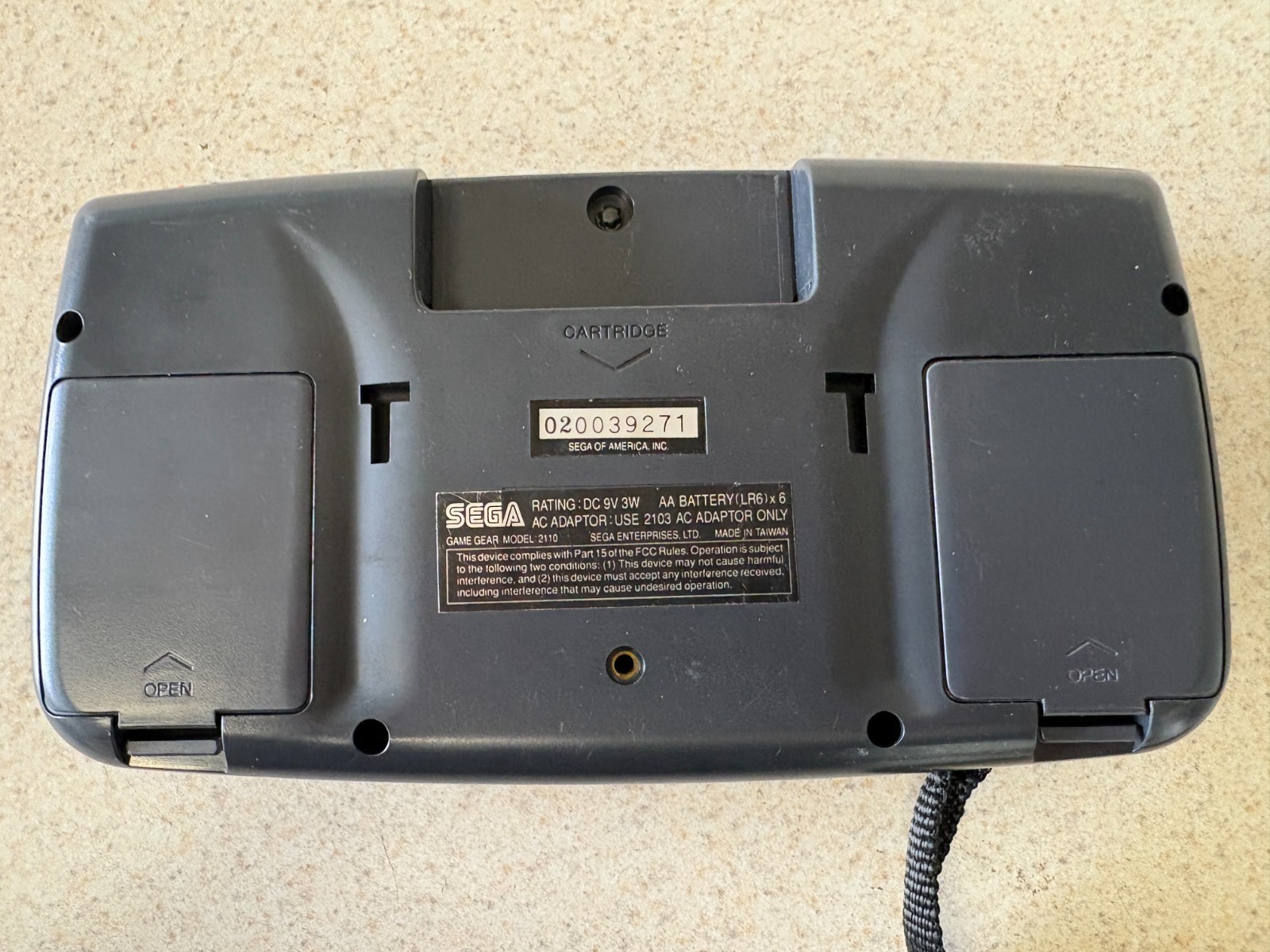 Sega Game Gear – Console for Parts or Repair, Powers On – Model 2110