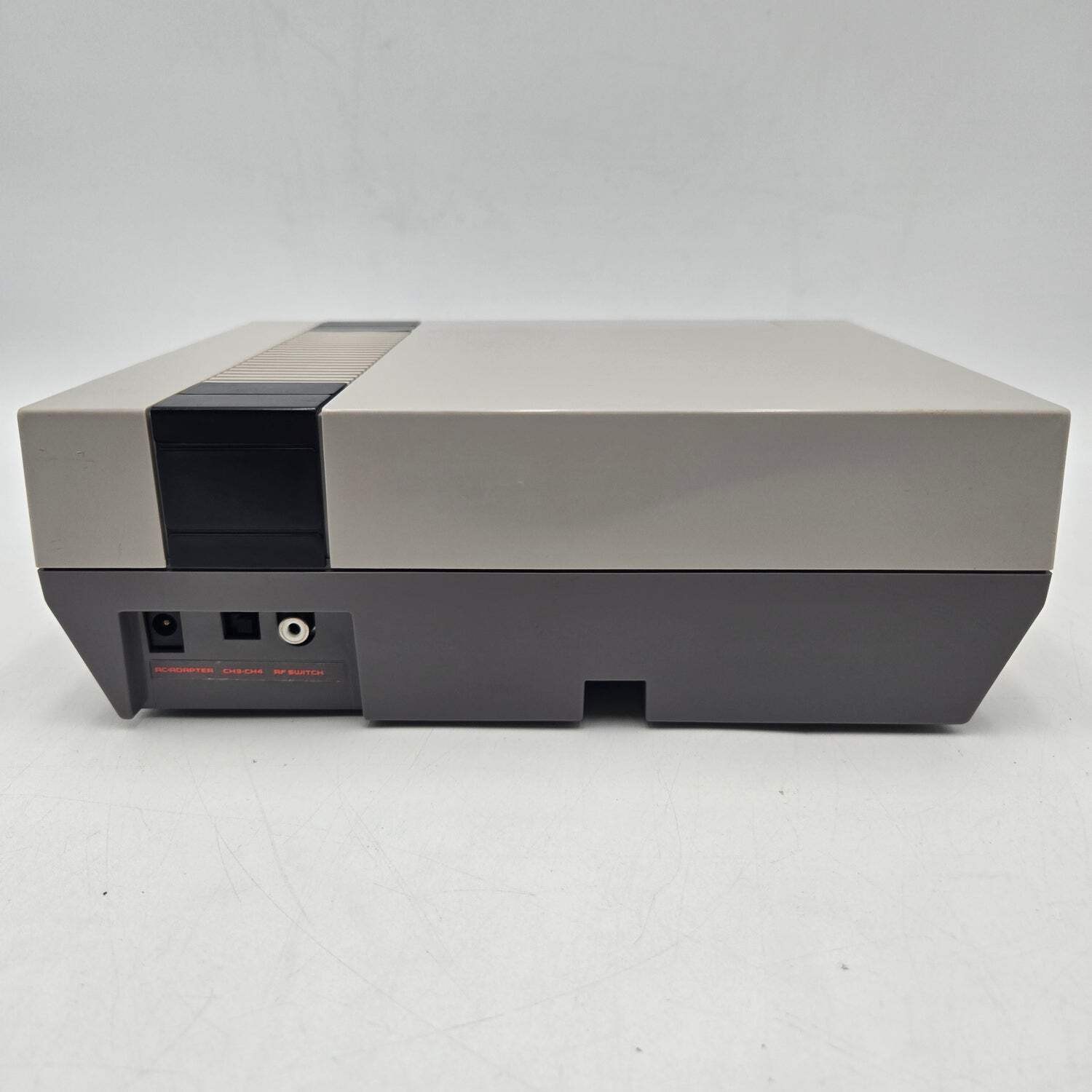 Nintendo Entertainment System NES Video Game Console NES-001 Gray