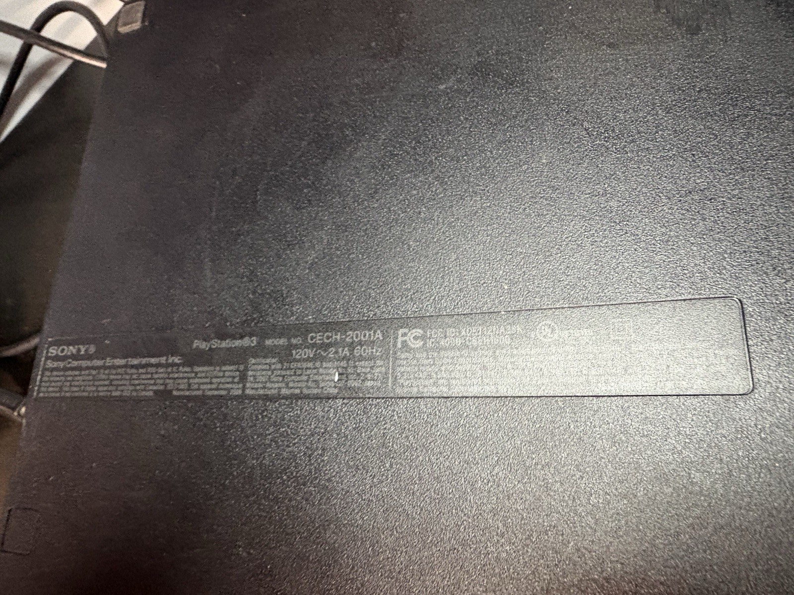 PlayStation 3 (PS3) Slim 120GB (AS IS/ FOR PARTS OR REPAIR) Freezes Up (No Cords